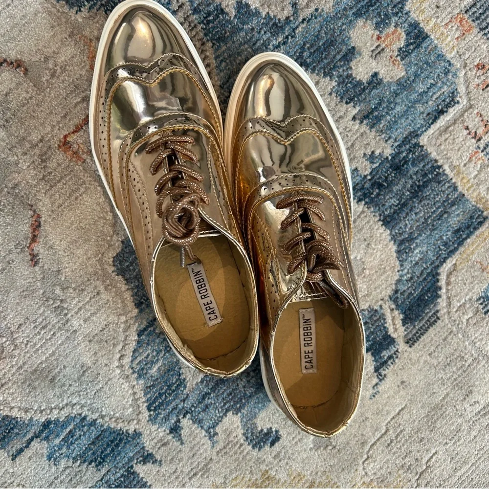 Cape Robbin Rose Gold Metallic Sneakers - ROMY-1 style description - Picture 3 of 6